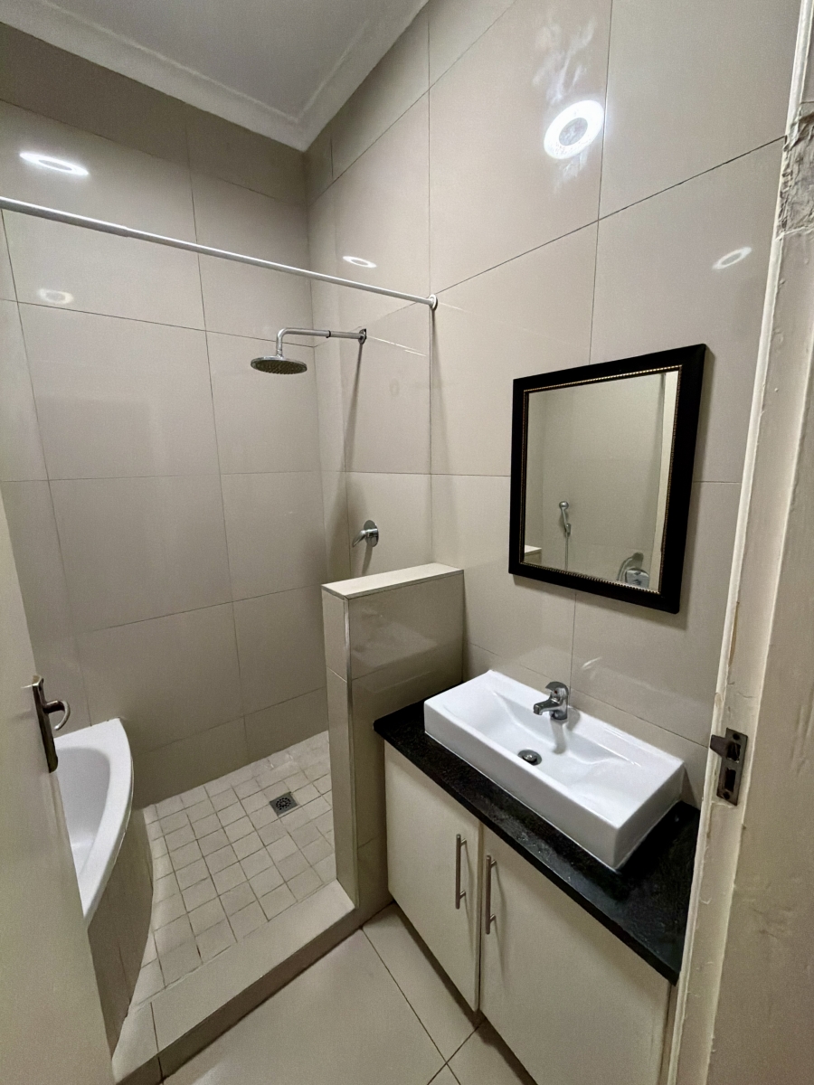 4 Bedroom Property for Sale in Muizenberg Western Cape